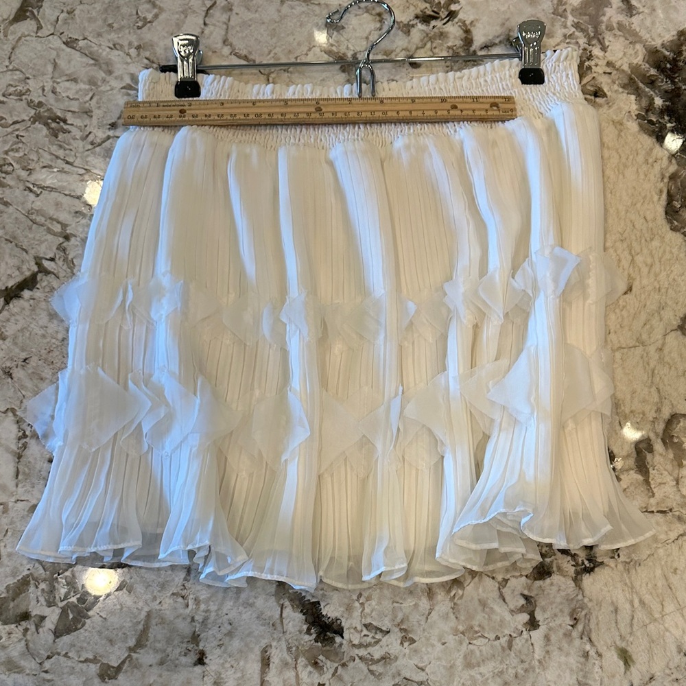 Gorgeous Ramy Brook White Pleated Mini Skirt with gun ruffles